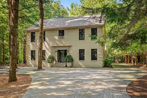 6195 Bayou Trail, Saugatuck, MI 49453