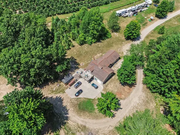 6749 W Taylor Road, Mears, MI 49436