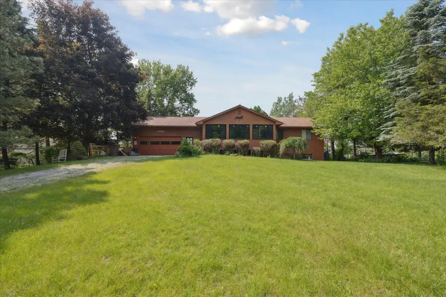 8886 Coleman Road, Haslett, MI 48840 - #2