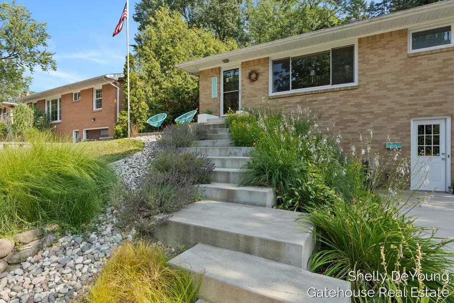 1570 E Terrace Street Ne, Grand Rapids, MI 49503 - #3