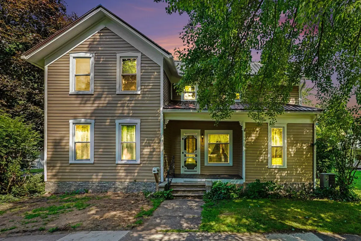 265 E 4th Street, Constantine, MI 49042 - #1
