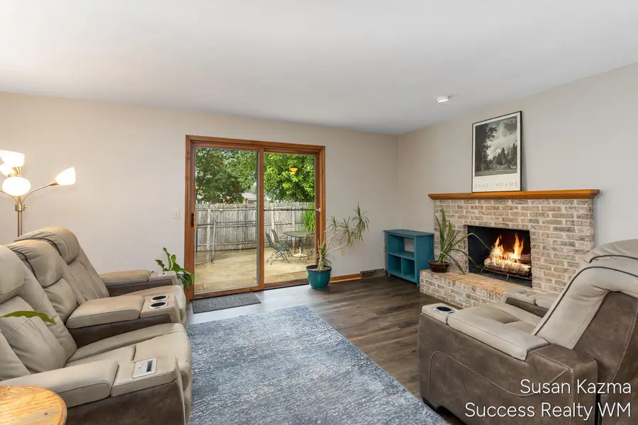 4425 Lucas Drive Sw, Grandville, MI 49418 - #3