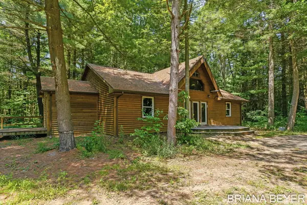 6558 102nd Avenue, South Haven, MI 49090