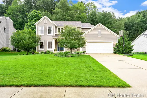 7436 Las Palmas Drive Ne, Rockford, MI 49341