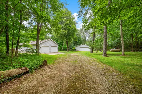 55704 Penn Road, Cassopolis, MI 49031