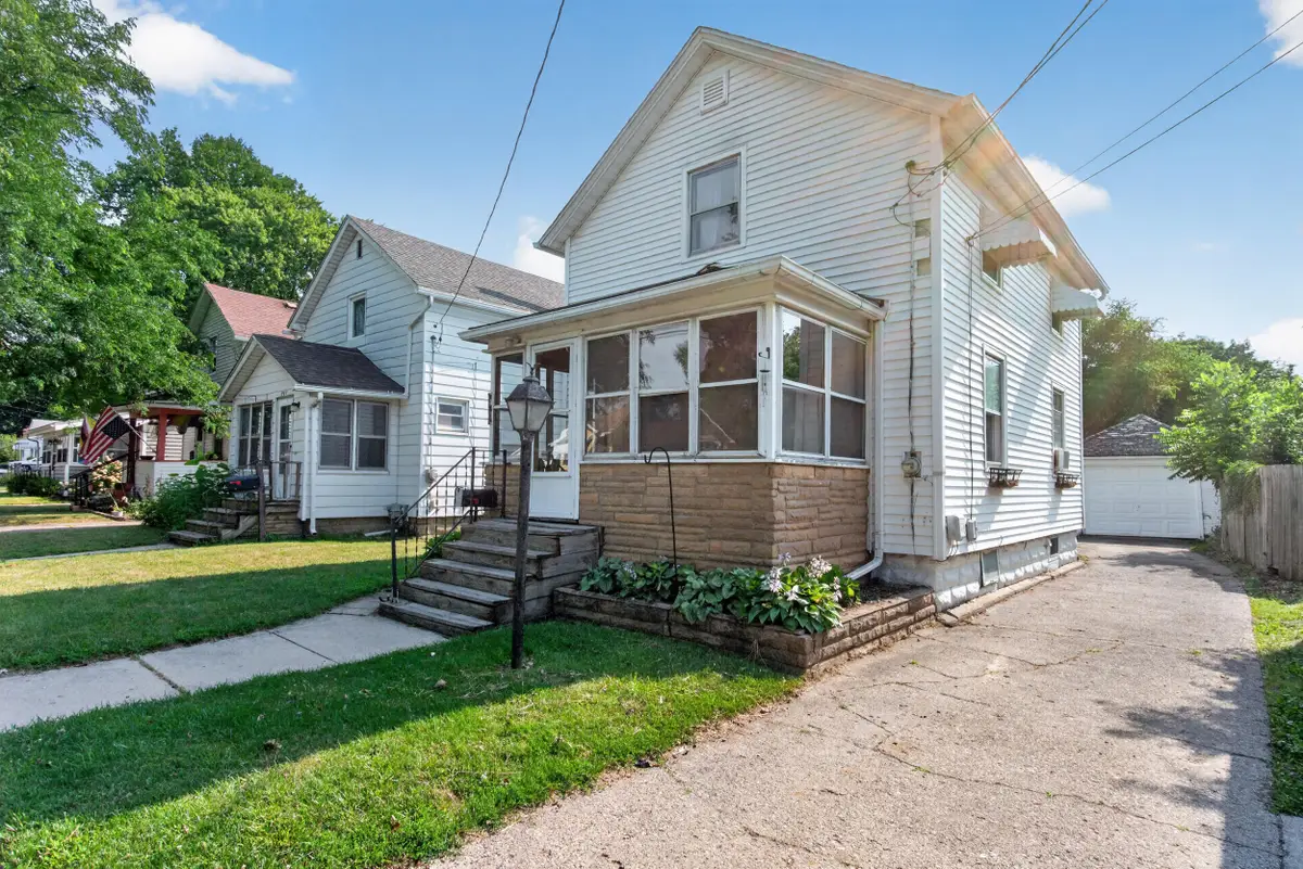 905 N Elm Avenue, Jackson, MI 49202 - #1