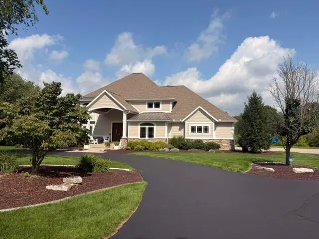 4545 NE Stonegate Ridge Court Ne, Ada, MI 49301 - #1