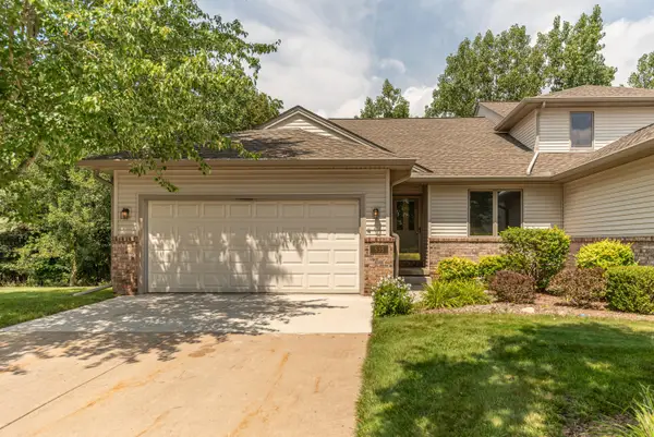 535 Sycamore Circle, Saline, MI 48176