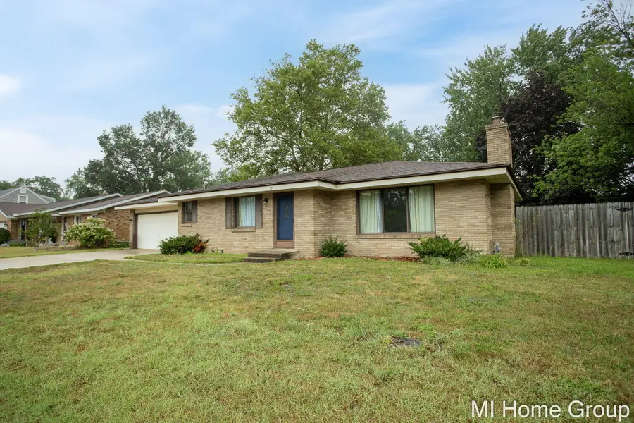 311 W 32nd Street, Holland, MI 49423 - #2