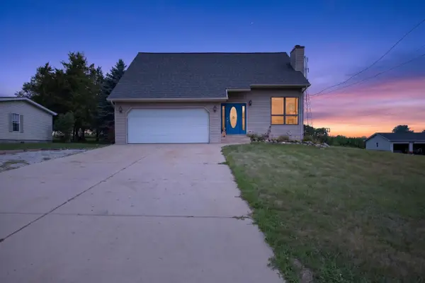 268 Somerset Drive, Brooklyn, MI 49230