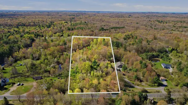 W River Road, North Muskegon, MI 49445