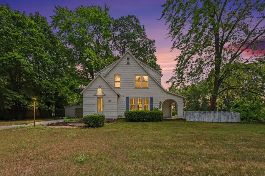 598 S Brooks Road, Muskegon, MI 49442 - #2