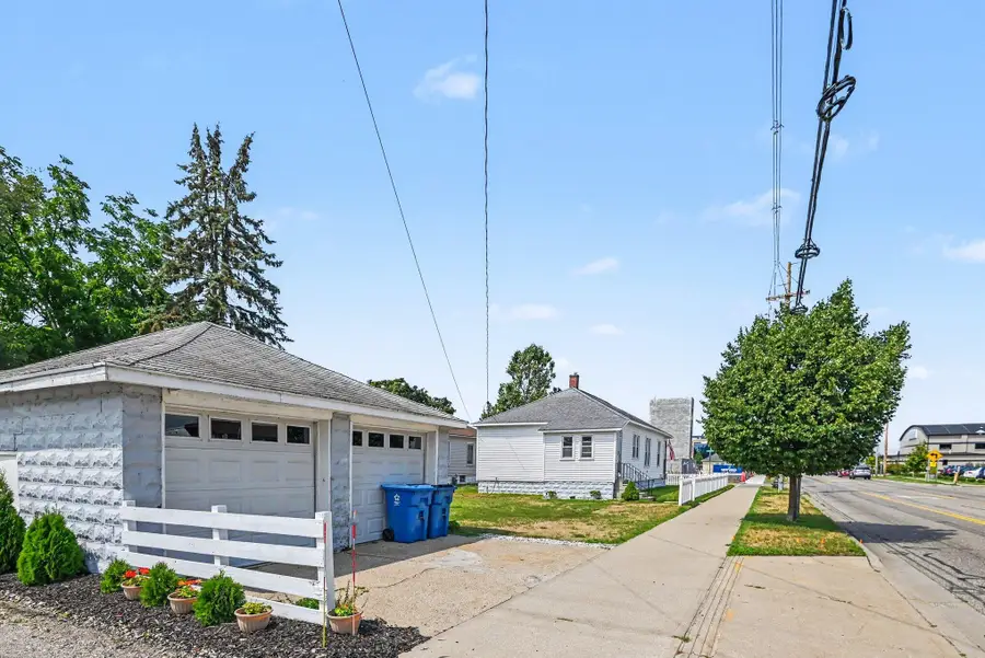 1448 Columbus Avenue, Grand Haven, MI 49417 - #3