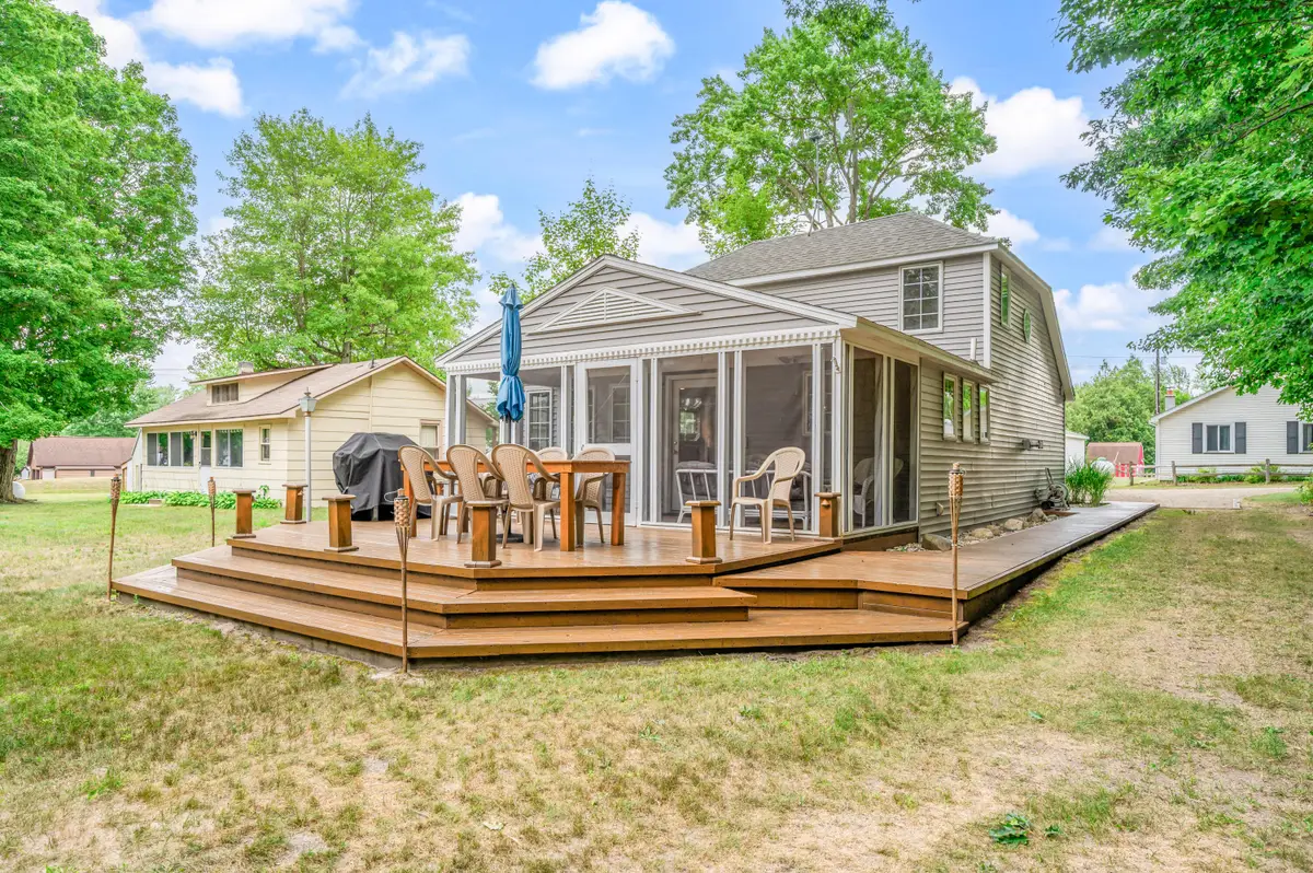 8786 E Lake Drive, Hesperia, MI 49421 - #1