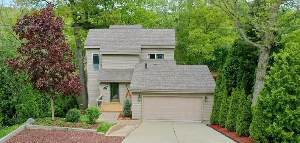 576 Fernhurst Court, Lake Orion, MI 48362 - #1