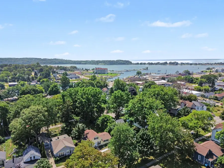 612 E Melendy Street, Ludington, MI 49431 - #2