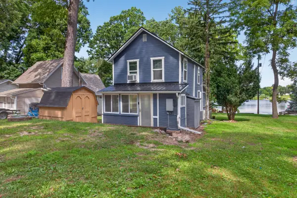 2210 Lakeview Drive, Brooklyn, MI 49230