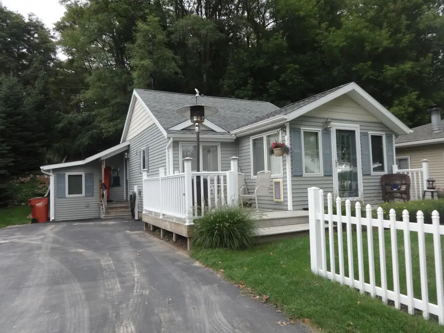 11227 Crooked Lake Road Ne, Rockford, MI 49341 - #2