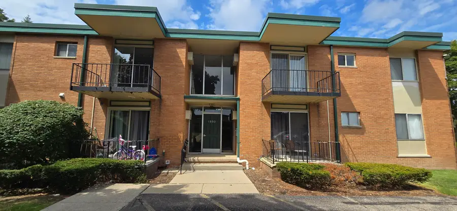1890 Axtell Drive #5, Troy, MI 48084 - #2