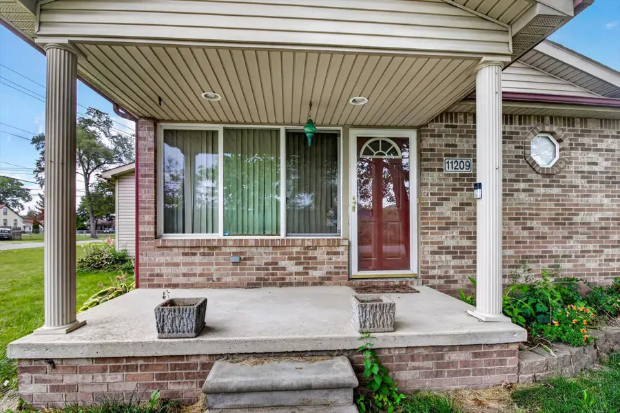 11209 Jackson Street, Taylor, MI 48180 - #3