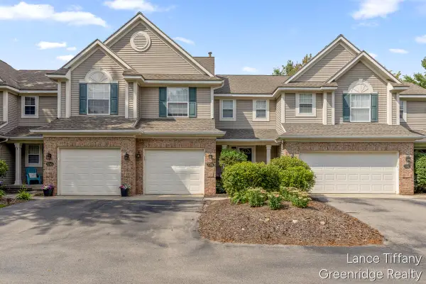 3745 Old Elm Drive Se #7, Kentwood, MI 49512