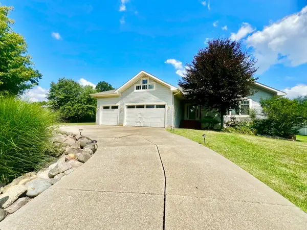 132 Remington Drive, Spring Arbor, MI 49283