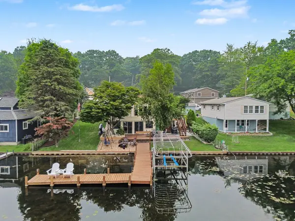 6951 W Jackson Road, Ludington, MI 49431