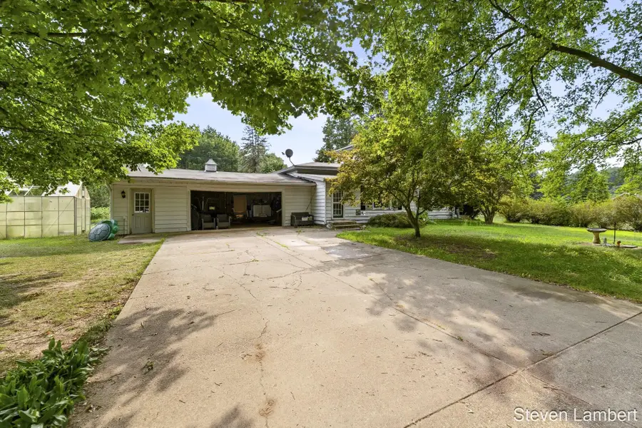 08757 M-40, Gobles, MI 49055 - #3