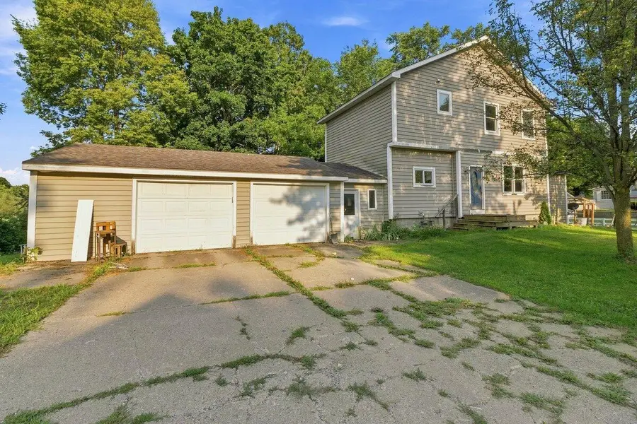 520 N Queen Street, Nashville, MI 49073 - #2