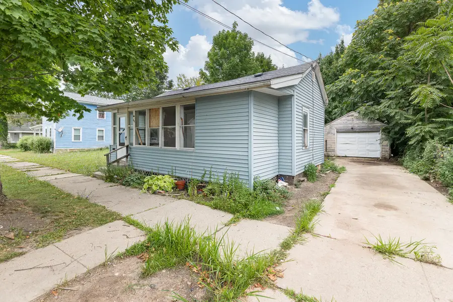 815 E Front Street, Adrian, MI 49221 - #3