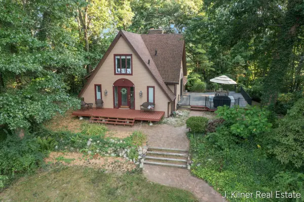 24865 44th Avenue, Mattawan, MI 49071