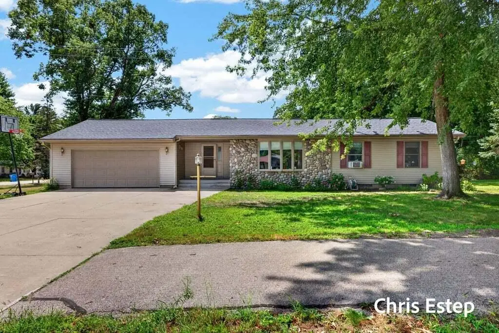 15288 Pruin Street, Spring Lake, MI 49456 - #1