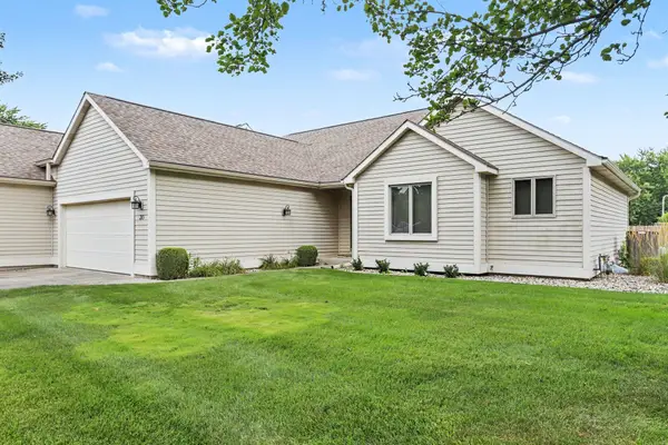 30 Oakdale Lane #104, Coldwater, MI 49036