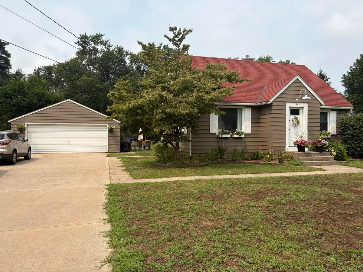 744 Aster Avenue, Holland, MI 49423 - #1