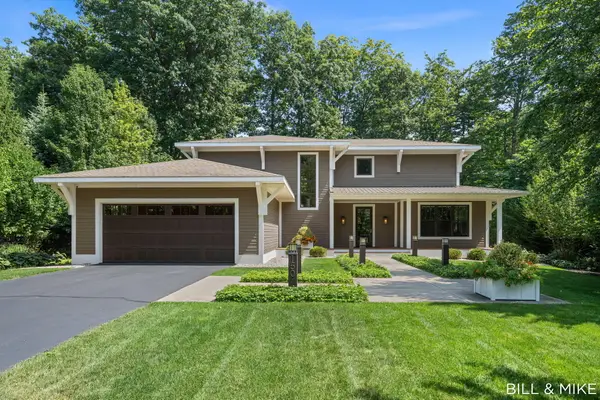 150 W Shore Woods, Douglas, MI 49406