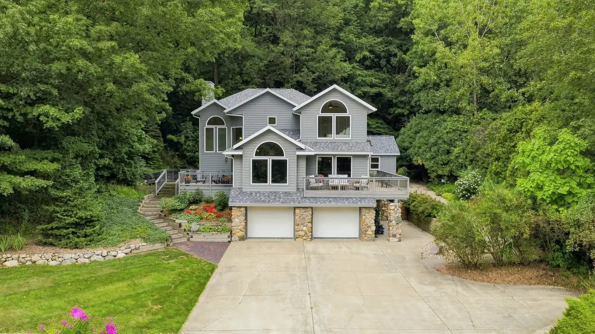 677 Tuttle Road, Baroda, MI 49101 - #1