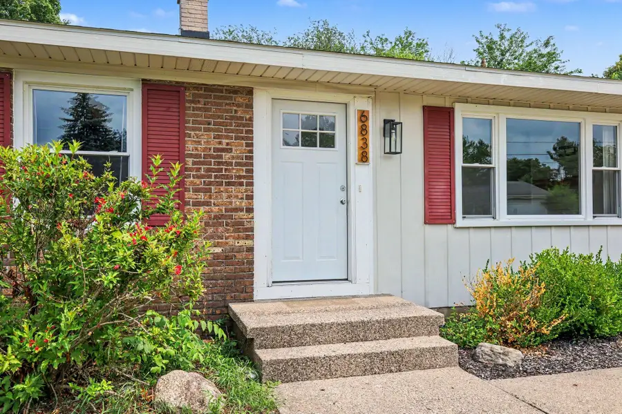 6838 Bonnie Avenue Se, Gaines, MI 49508 - #2