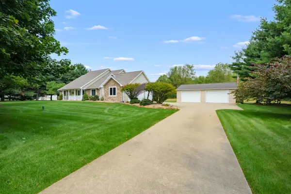 5105 Stone Oak Lane, Richland, MI 49083