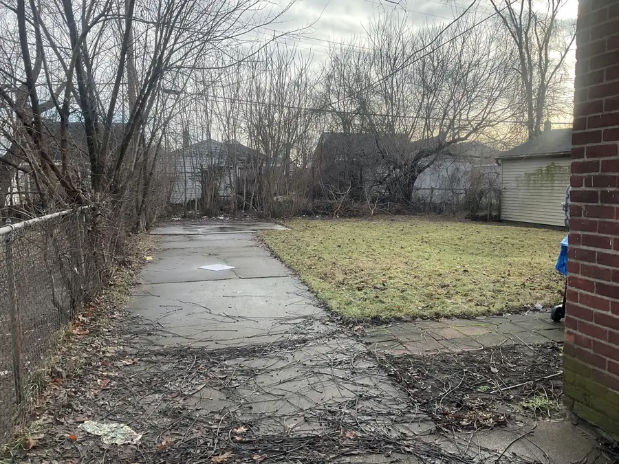 18752 Faust Avenue, Detroit, MI 48219 - #3