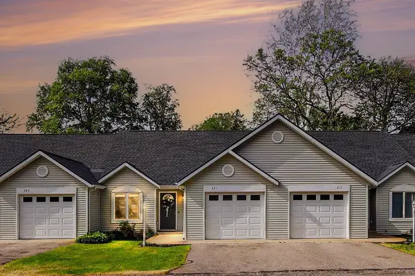 321 Nestlewood Drive, Holland, MI 49424