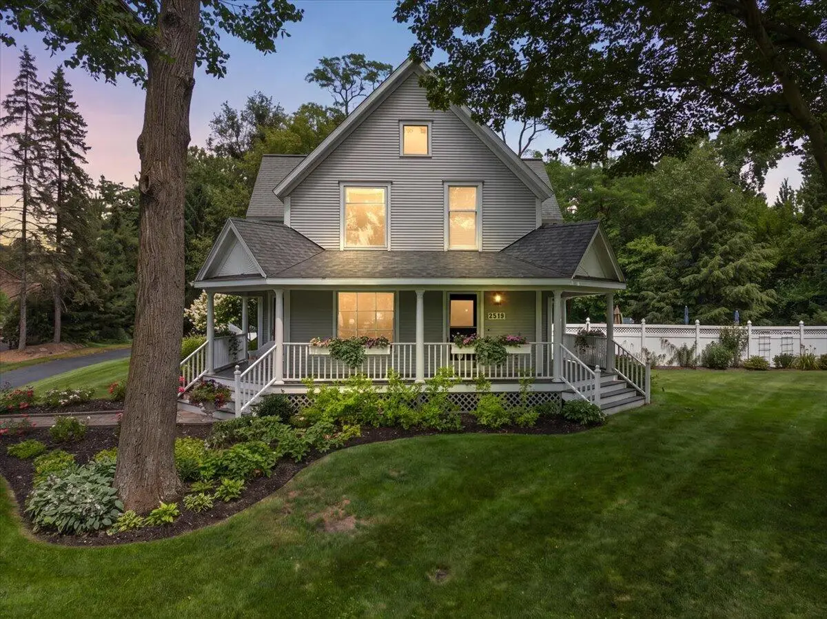 2519 W John Beers Road, Stevensville, MI 49127 - #1
