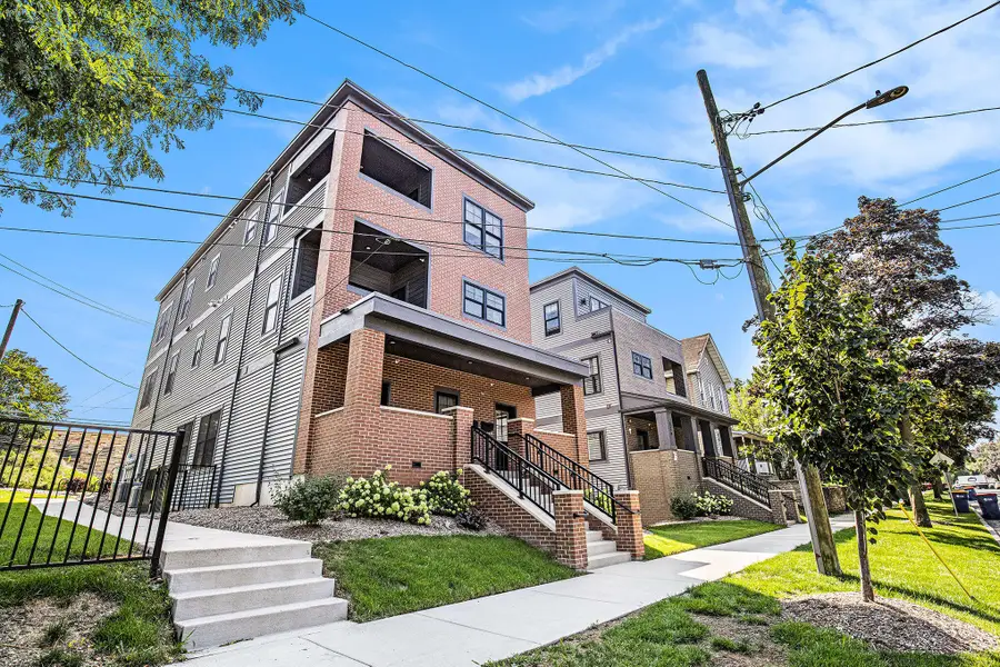 826 Fairview Avenue Ne, Grand Rapids, MI 49503 - #2