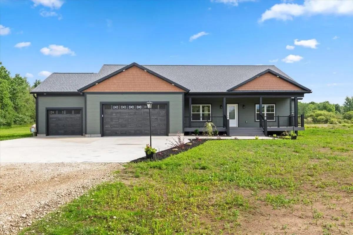 17309 W Stanton Road, Pierson, MI 49339 - #1