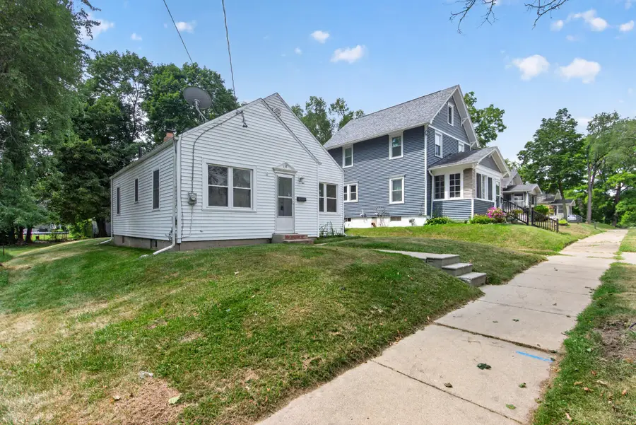 135 E Mansion, Jackson, MI 49203 - #3