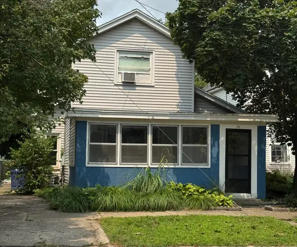 711 Veto Street Nw, Grand Rapids, MI 49504