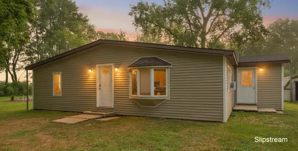 1401 S Miner Road, Crystal, MI 48818