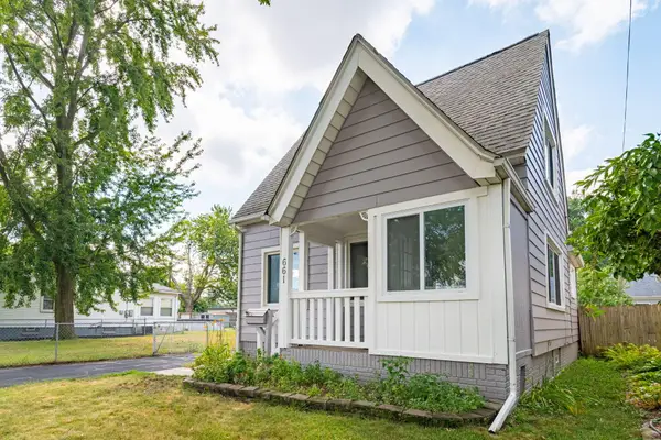 661 W Coy Avenue, Hazel Park, MI 48030