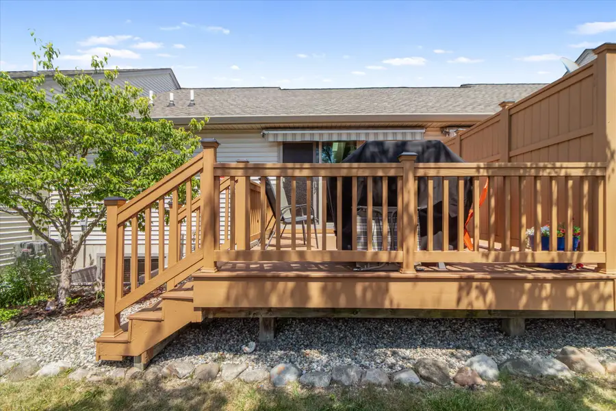 515 Sycamore Circle, Saline, MI 48176 - #2
