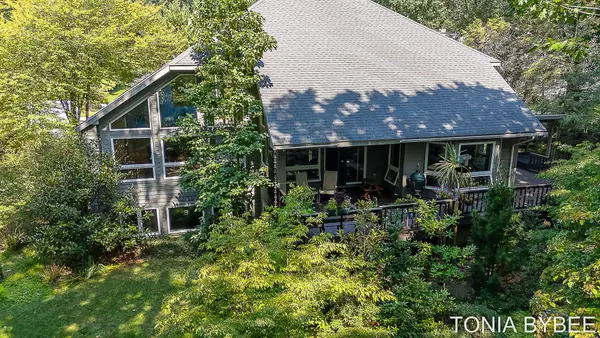 2302 Timberlee Drive, Holland, MI 49424