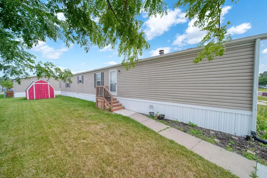 181 Newbury, Adrian, MI 49221 - #2